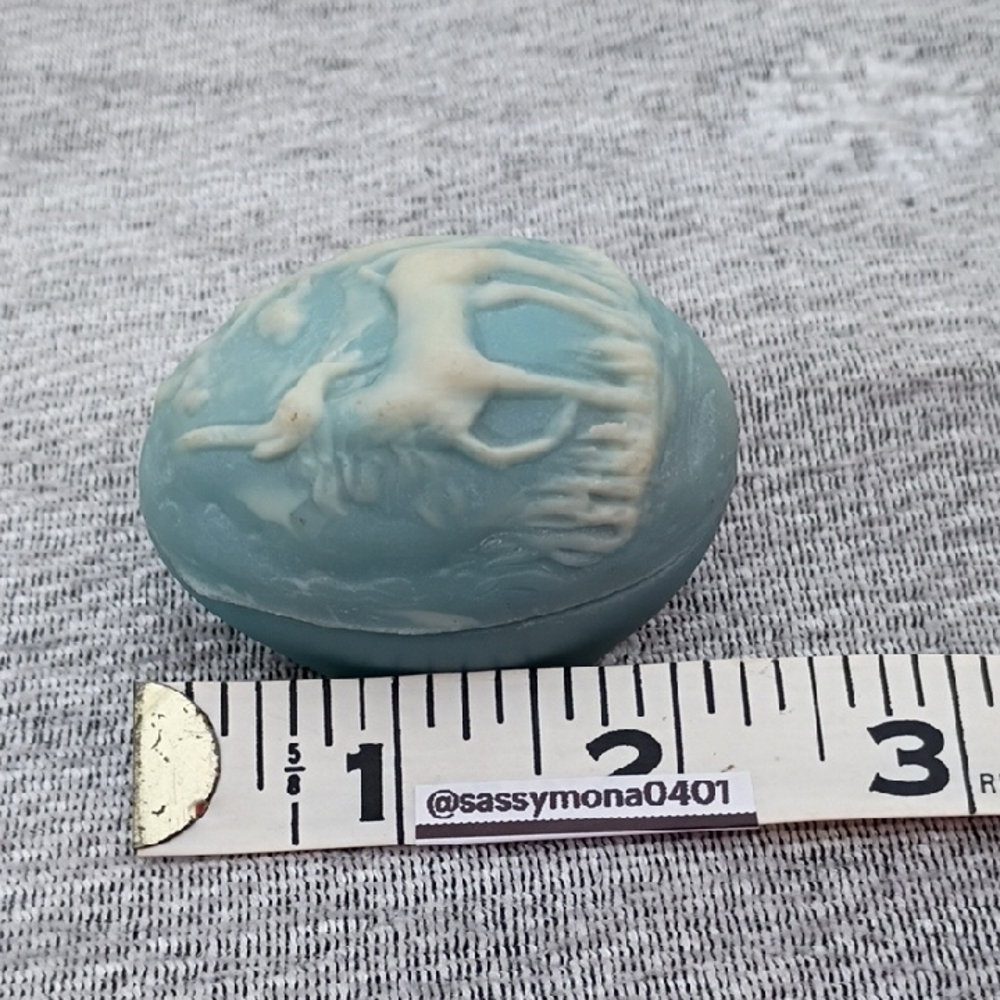 Unicorn Cameo Egg Shape Trinket Box Removal Lid Blue White - Picture 3 of 7